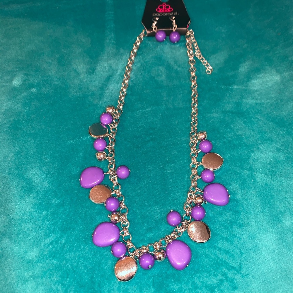 Paparazzi purple necklace